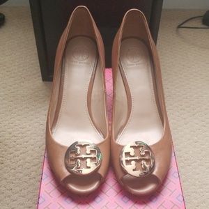 EUC Tory Burch Kara 65mm Wedges Size 8
